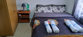 A Compact Room at Abramo Lincoln with shared Bathroom